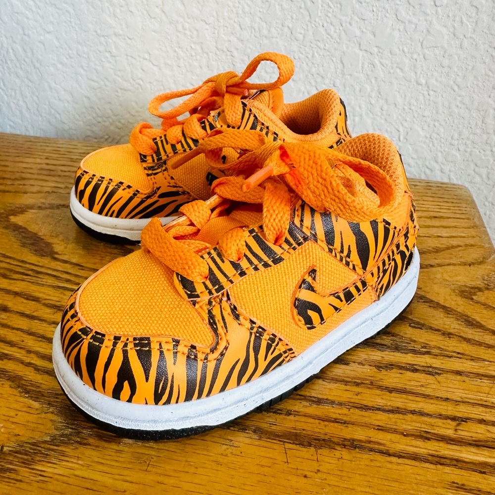 Nike baby dunks, size US 5
